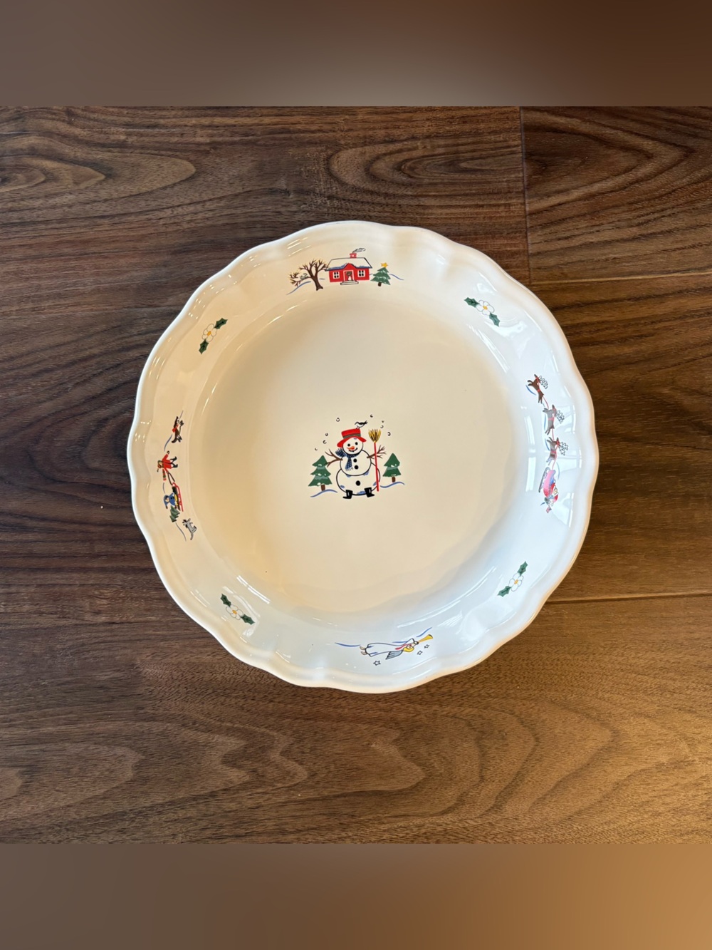 Pfaltzgraff Snow Village Christmas Deep Pie Plate Serving Dish 9.5”